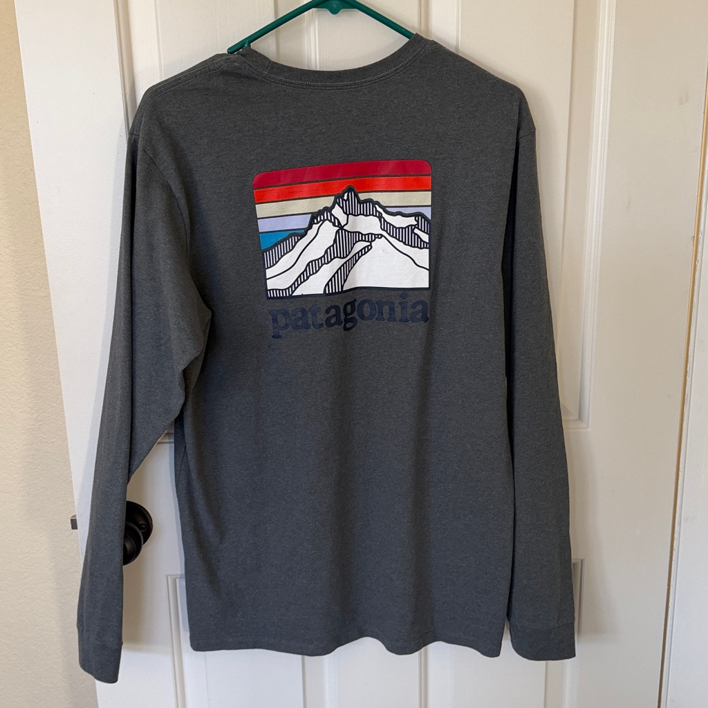 Patagonia Men's Charcoal Long Sleeve Tee Small